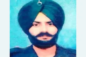 एलओसी पर फायरिंग में शहीद हुआ होशियारपुर का जवान
