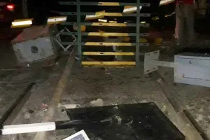 MP: किसानों ने तोड़ा रेलवे फाटक