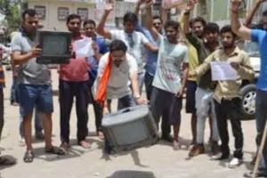 खेल युद्ध का मैदान नहीं