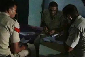 दो लोगों को कार ने कुचला, मौत