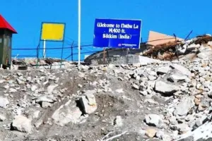 डोंगलांग इलाके में तनाव खत्म करना है तो भारतीय सेना को पीछे हटना होगा: चीन