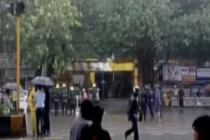 मुंबई के चेंबूर इलाके में CNG पंप पर गैस लीक