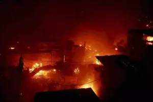 दिलशाद गार्डेन में लगी आग,  दो बच्चों समेत चार की मौत