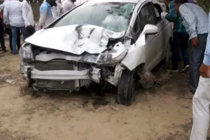 कार की टक्कर से बैंककर्मी की मौत