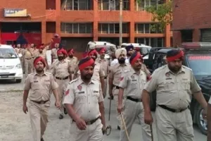 जेल अधिकारियों ने जेल में पकड़ी नशीली सामग्री