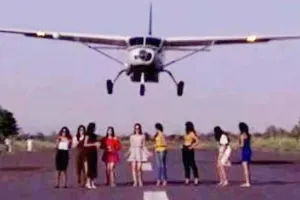 हवाई पट्टी पर मॉडल्स का स्टंट, DGCA ने दिए जांच के आदेश