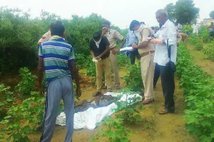 पत्नी की सहमति से हुई थी कमलेश की हत्या