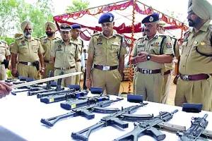 सोशल मीडिया बन रहा आतंक का माध्यम