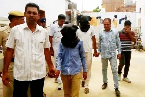 पुलिसवाला ही निकला चोर गिरोह का सरदार