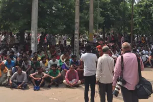 डेरा प्रेमियों की आड़ में अज्ञात लोग कर गए हिंसा