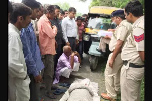 ऑटो चालक की दिनदहाड़े गोली मारकर की हत्या