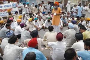 ट्रक यूनियनों को बंद करने का मामला, ट्रक आॅप्रेटर का गुस्सा भड़का