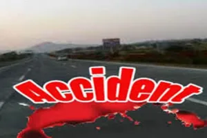 दो बाइक पर सवार छह लोगों को ट्रक ने मारी टक्कर, 3 की मौत