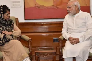 कश्मीर मामले पर बोली महबूबा, ‘मोदी निकाल सकते हैं स्थायी समाधान’