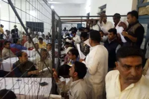 विधानसभा उपचुनाव : मुंगावली और कोलारस में कांग्रेस आगे