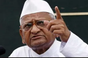 रामलीला मैदान से अन्ना की हुंकार, ‘मांग पूरी करवाए बिना नहीं हटूंगा’