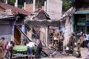 श्रीलंका के राष्ट्रपति ने राष्ट्रव्यापी आपातकाल हटाया