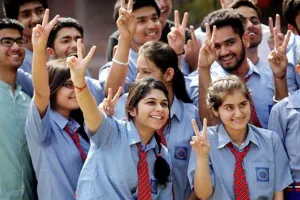 12वीं सीबीएसई का रिजल्ट घोषित, लड़कियों ने मारी बाजी