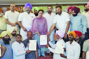 1200 किसानों को 11.12 करोड़ कर्ज माफी के बांटे सर्टीफिकेट