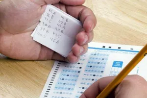 पुलिस भर्ती परीक्षा में नकल कराने वाले गिरोह का पर्दाफाश