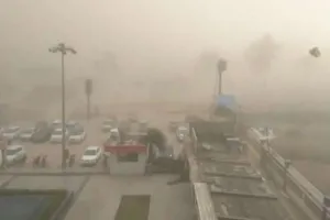 आसमान में छाई धूल ने  हरियाणा में बढ़ाई परेशानी, अगले दो दिन भीषण गर्मी के आसार