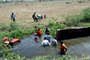 अलग अलग 2 हादसों में 17 की मौत
