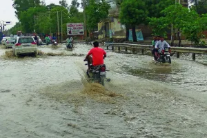 बरसात से किसानों के खिले चेहरे