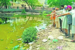 बंद सीवरेज व अधूरे पार्क ने लोगों को डाला मुश्किलों में