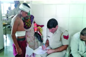 जोरदार धमाके के साथ ही चीख पड़े मासूम