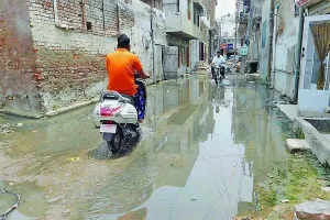 दूषित पानी में नरक भरी जिंदगी जीने को मजबूर अबोहरवासी