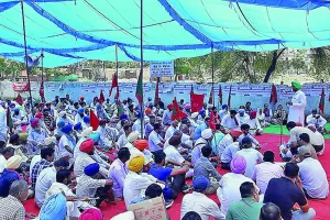 विभिन्न संगठनों ने एसएसपी कार्यालय समक्ष दिया धरना
