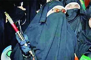 आसिया अंद्राबी की पाकिस्तानी परस्ती पर प्रहार