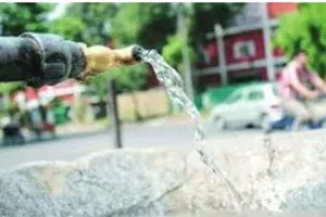 सप्लाई हो रहा रेतीला पानी