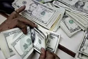 विदेशी मुद्रा भंडार में एक अरब डॉलर से अधिक की गिरावट