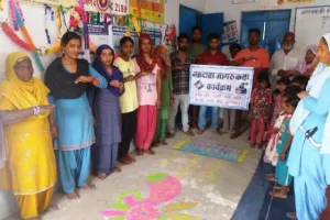 मतदाता जागरूकता के लिए बनाई रंगोली