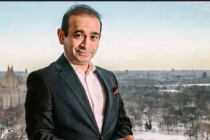 विदेश में भी लोगों को करोड़ों में बेची नकली हीरे की अंगूठियां