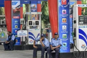 Windfall Tax Hike: डीजल और एटीएफ निर्यात महंगा, केंद्र ने बढ़ाया ये टैक्स