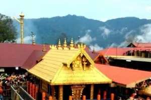 महिलाओं के विरोध में सबरीमाला के कनिष्ठ पुजारियों का प्रदर्शन, रोकी पूजा