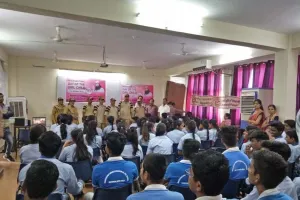 कन्याओं को समाज में जीने का हक