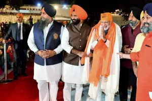 बर्लिन की दीवार गिर सकती है तो करतारपुर कॉरिडोर भी भारत-पाक के लोगों को जोड़ेगा: मोदी