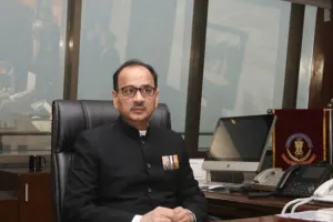 रिश्वतखोरी : सीबीआई चीफ का जवाब लीक: नाराज चीफ जस्टिस ने कहा- आप में से कोई सुनवाई के लायक नहीं