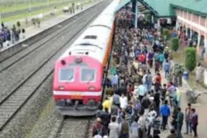 कश्मीर: दो दिन बाद ट्रेन सेवा शुरू