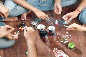 नशे के गिरफ्त में देश का भविष्य