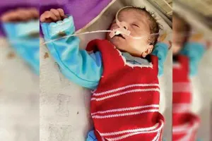 ट्रेन की फ्लश में मिले नवजात की 30 घंटे बाद मौत
