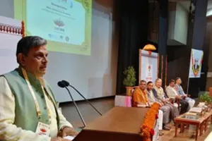 पटवारी-जिराती का विवाद सोशल मीडिया में बढ़ा रहा राजनीतिक सरगर्मियां