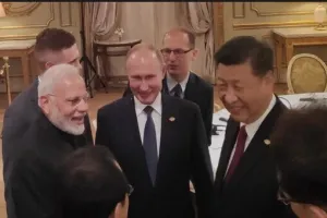 भारत, रूस, चीन ने आर्थिक क्षेत्र में मिलकर काम करने पर जताई सहमति
