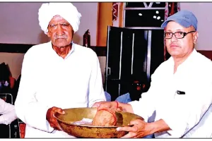 दहेज में मिले 11 लाख रुपए लौटाए