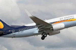 हवाई यात्रियों की मदद के लिए एयर इंडिया ने बढ़ाया मदद का हाथ