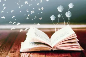 ज्ञान गंगा में गोते लगाना है तो पुस्तक से कीजिये दोस्ती