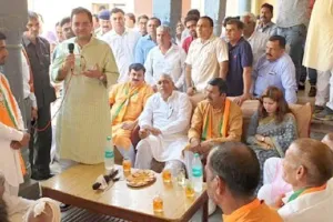 क्षेत्र विशेष व चाटूकारों तक सीमित रहे पूर्व सांसद : बृजेंद्र सिंह